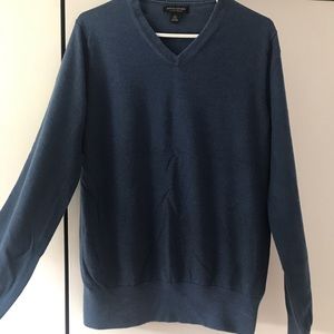 Banana Republic Men’s V-Neck Sweater